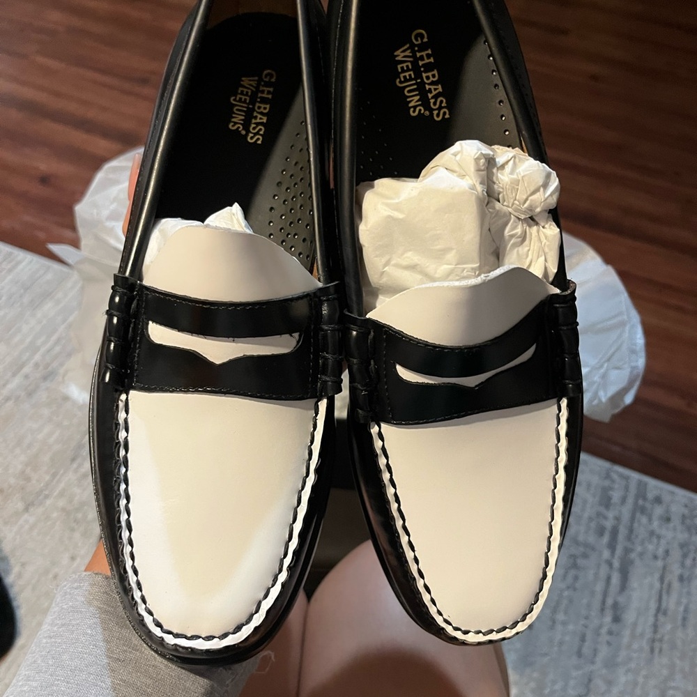 G.H. Bass & Co. Men's Black and White Slip-On Loafers